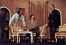 Mihai Gingulescu, Aurel Ştefănescu şi Cornel Popescu în &bdquo;Dineu cu proşti&ldquo; de Francis Veber, regia artistică Mircea Cornişteanu