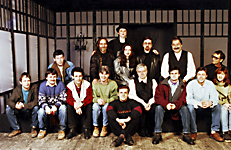 Mihai Gingulescu cu echipa spectacolului &bdquo;Există nervi&ldquo; de Marin Sorescu, regia Cristian Theodor Popescu